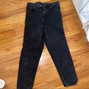 Zara jeans. Size 4. Black.